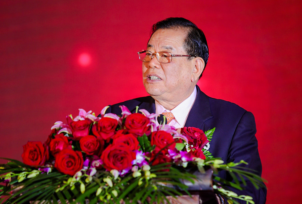 德業(yè)人將用心堅守使命,<br>為實現(xiàn)夢想不懼櫛風沐雨、砥礪前行。